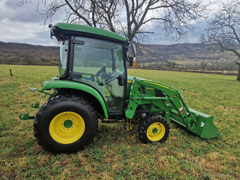 Zánovní traktor John Deere 3046R včetně čelního nakladače. - 2