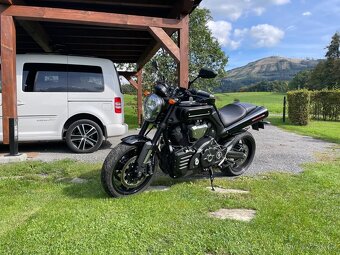 YAMAHA MT 01 - 2