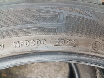 285/40r21 - 2
