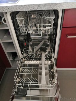 Myčka vestavná 45 cm Zanussi - 2