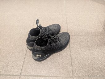 Under Armour HOVR Phantom NC vel. 44,5 - 2