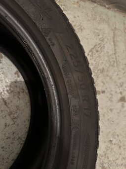 Michelin 225/50/17 - 2