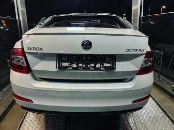 Vůz na náhradní díly Škoda Octavia 3 sedan 2016 CUN RBQ LS9R - 2