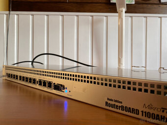 MikroTik RouterBoard RB1100AHx4 Dude Edition + 128 GB SSD - 2