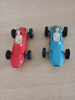 Prodám autíčka autodráhy ites Doutníky - 2