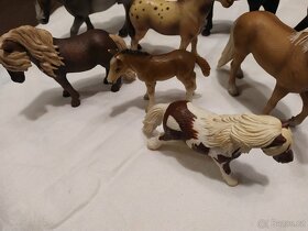 12.Koně zn. Schleich v hezkém stavu - 2