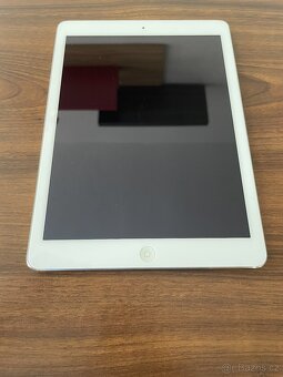 iPad Air 1. generace (32gb) - 2