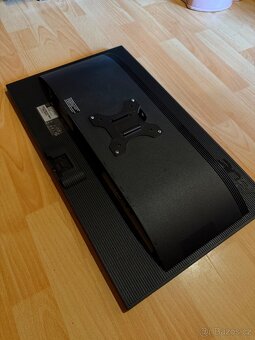 Prodám tento monitor s ramenem - 2