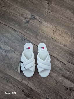 Pantofle Tommy jeans velikost 38 - 2