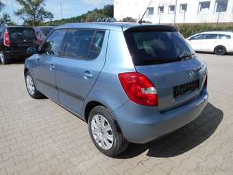 ŠKODA FABIA 2 1.4 16V 63KW R.2009 SERVISNÍ KNÍŽKA - 2
