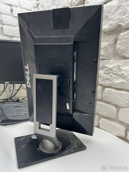 Dell UltraSharp U2410 - 2