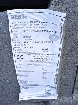 prodám ztracené bednění 40cm - 2