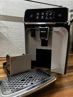 Kávovar Philips Series 2200 - 2