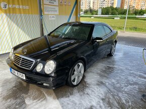Mercedes benz CLK w208 - 2
