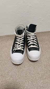Kotníkové kožené tenisky Converse, vel. 41 - 2