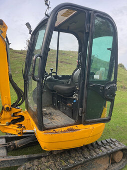 Pásový minibagr JCB 8025 - 2