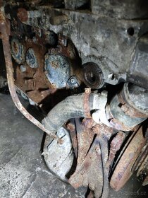 Mercedes-Benz, motor M110, 2,8l 6ti valec - 2