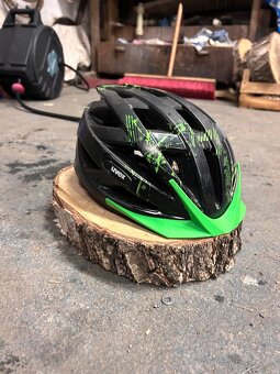 Uvex helma na kolo - 2