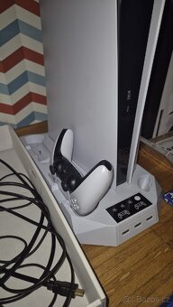 Sluchátka 3D Pulse a hry na PS4 (Konzole už prodaná) - 2