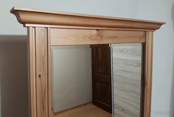 Toaletka - zrcadlo - 2