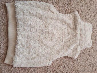 Vesta bílá chlupatá Clockhouse - 2