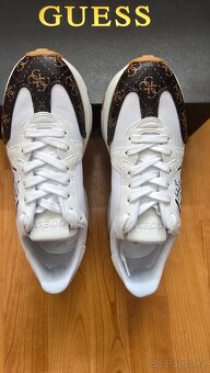 Dámské boty GUESS - 2