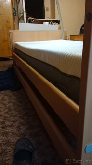 Polohovací elektrická postel s matrací - 2