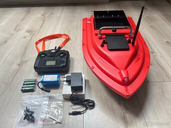 Zavážecí loďka na ryby s GPS (NOVÁ) - 2