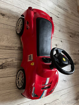 Prodám použité odrážedlo Rastar Ferrari - 2