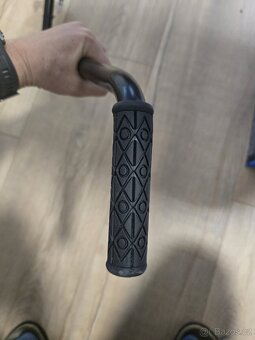 Vodicí tyč na dětské kolo - 2