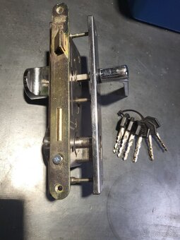 Bezpečnostní kování - 2