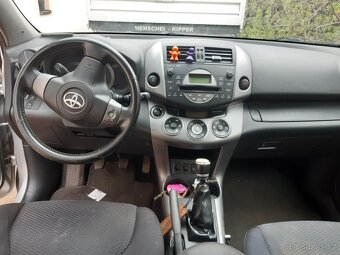 Toyota rav 4 - 2
