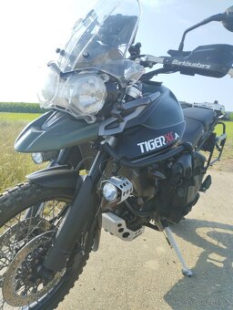 Triumph Tiger 800 xca - 2