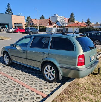 Škoda Octavia combi 1,8T 110kW 4x4 - 2