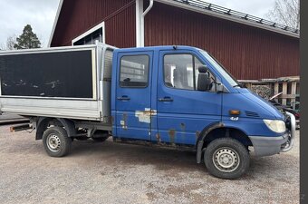 Mercedes sprinter 311 4x4 sklapac rok 2004 - 2