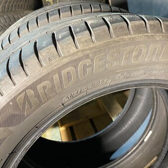 Letní pneu 215/55 R17 98W Bridgestone 4mm - 2