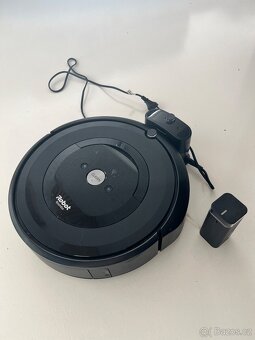 Roboticky vysavac iRobot Roomba e5 - 2