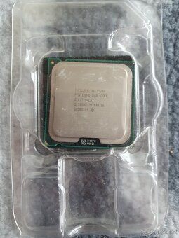 Funkční Intel Pentium E5200, E5300 a E5700 (socket 775) - 2