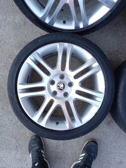 Originál alu kola skoda superb - 2