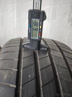 235/65 r17 letní pneumatiky Bridgestone na SUV - 2
