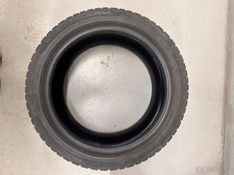 2x PIRELLI SOTTOZERO WINTER 240 S.II 235/45/18 - 2