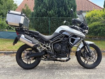 Triumph Tiger 800 XRx - 2