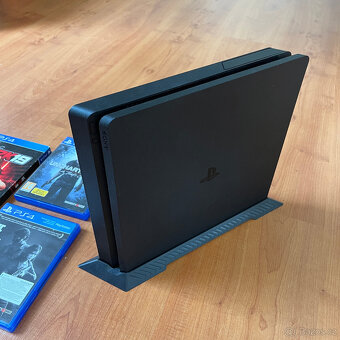 Playstation 4 Slim | PS4 Slim | 1TB | Výborný stav | 1 ovlad - 2