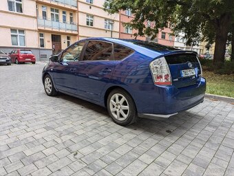 Toyota Prius xw20 - 2