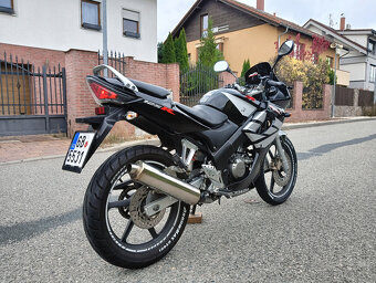 Honda CBR125R - 2