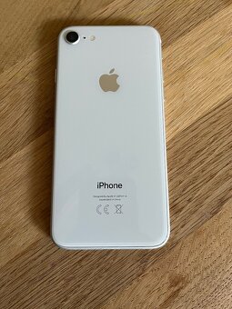 Apple iPhone 8, 64 GB, silver - 2