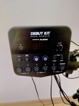 Elektronická bicí souprava Alesis - 2