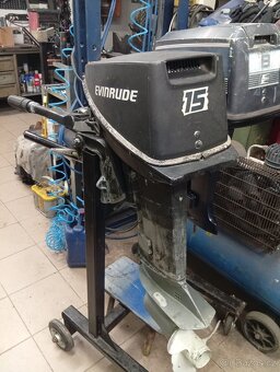 lodní motor Evinrude 15 HP - 2