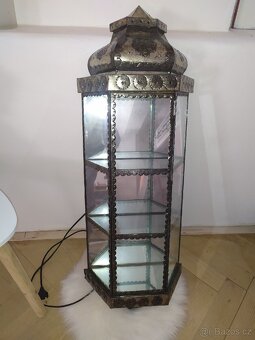 Prosklenná závěsná skříňka - 2