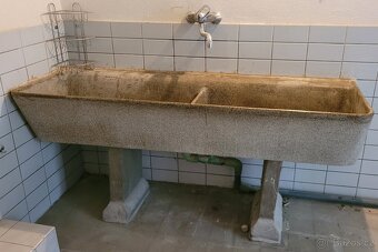 Dlouhý umývací RETRO betonový dřez - žlab z umělého kamene - 2